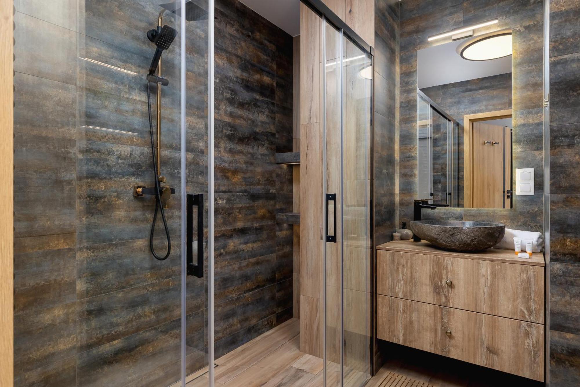 Exclusive Apartment In Katowice With Balcony, Parking, Gym And Sauna By Noclegi Renters Bagian luar foto