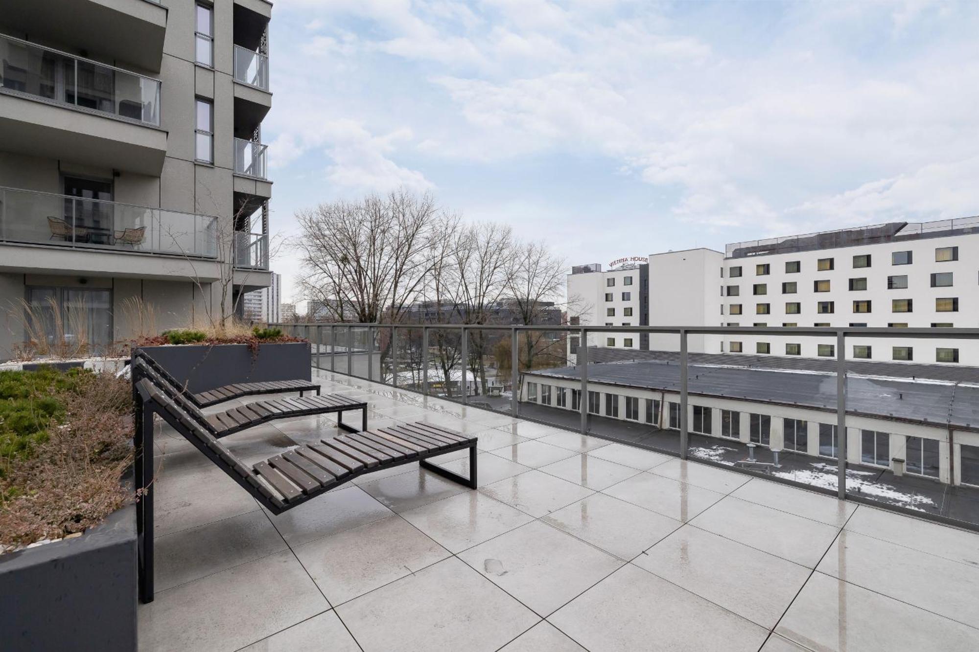 Exclusive Apartment In Katowice With Balcony, Parking, Gym And Sauna By Noclegi Renters Bagian luar foto