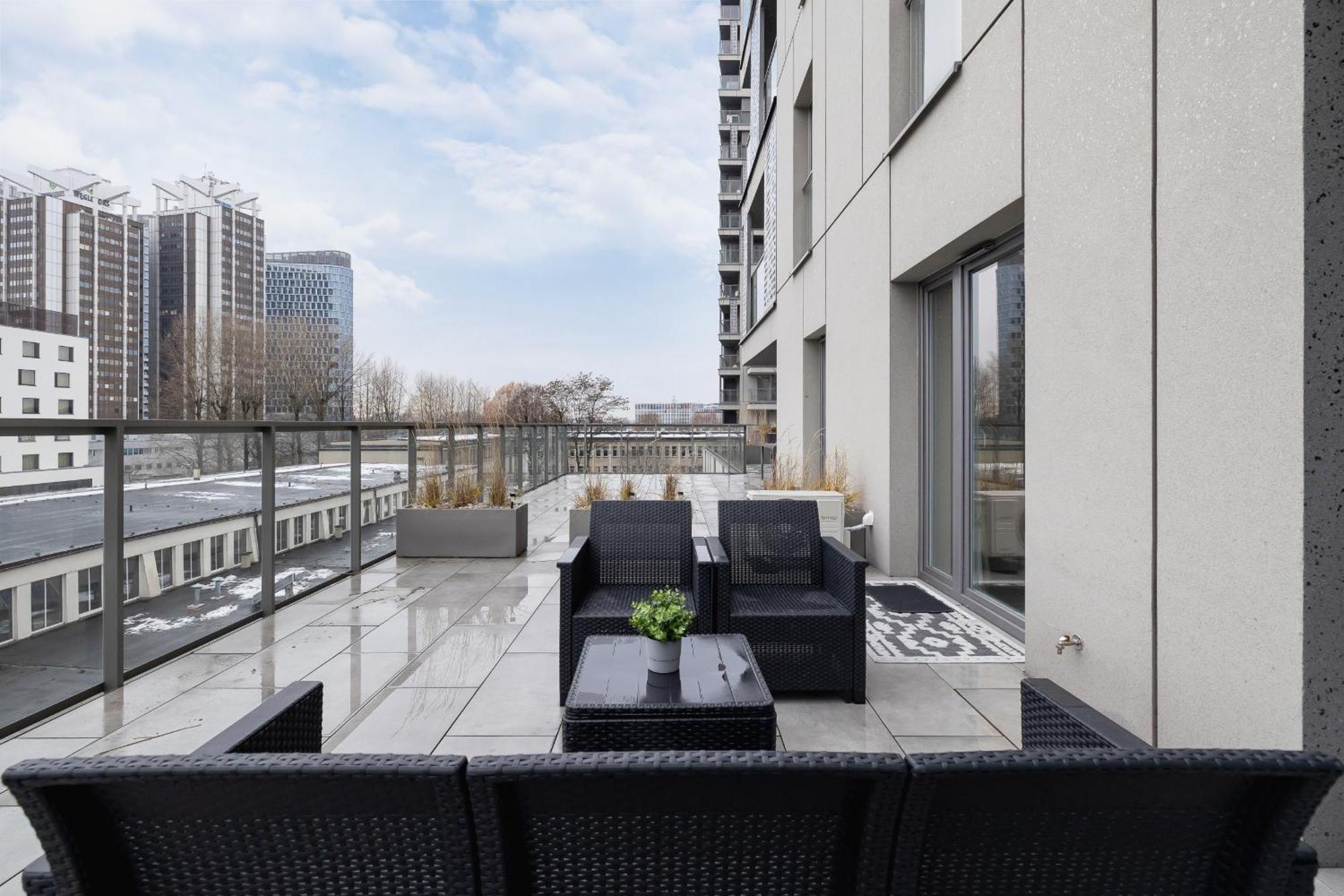 Exclusive Apartment In Katowice With Balcony, Parking, Gym And Sauna By Noclegi Renters Bagian luar foto