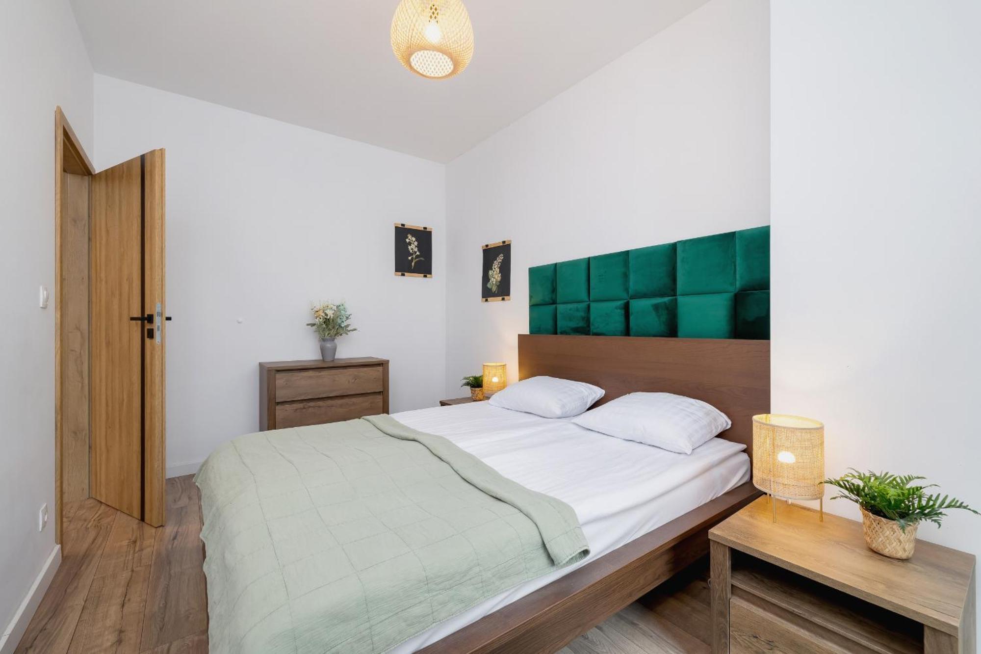 Exclusive Apartment In Katowice With Balcony, Parking, Gym And Sauna By Noclegi Renters Bagian luar foto