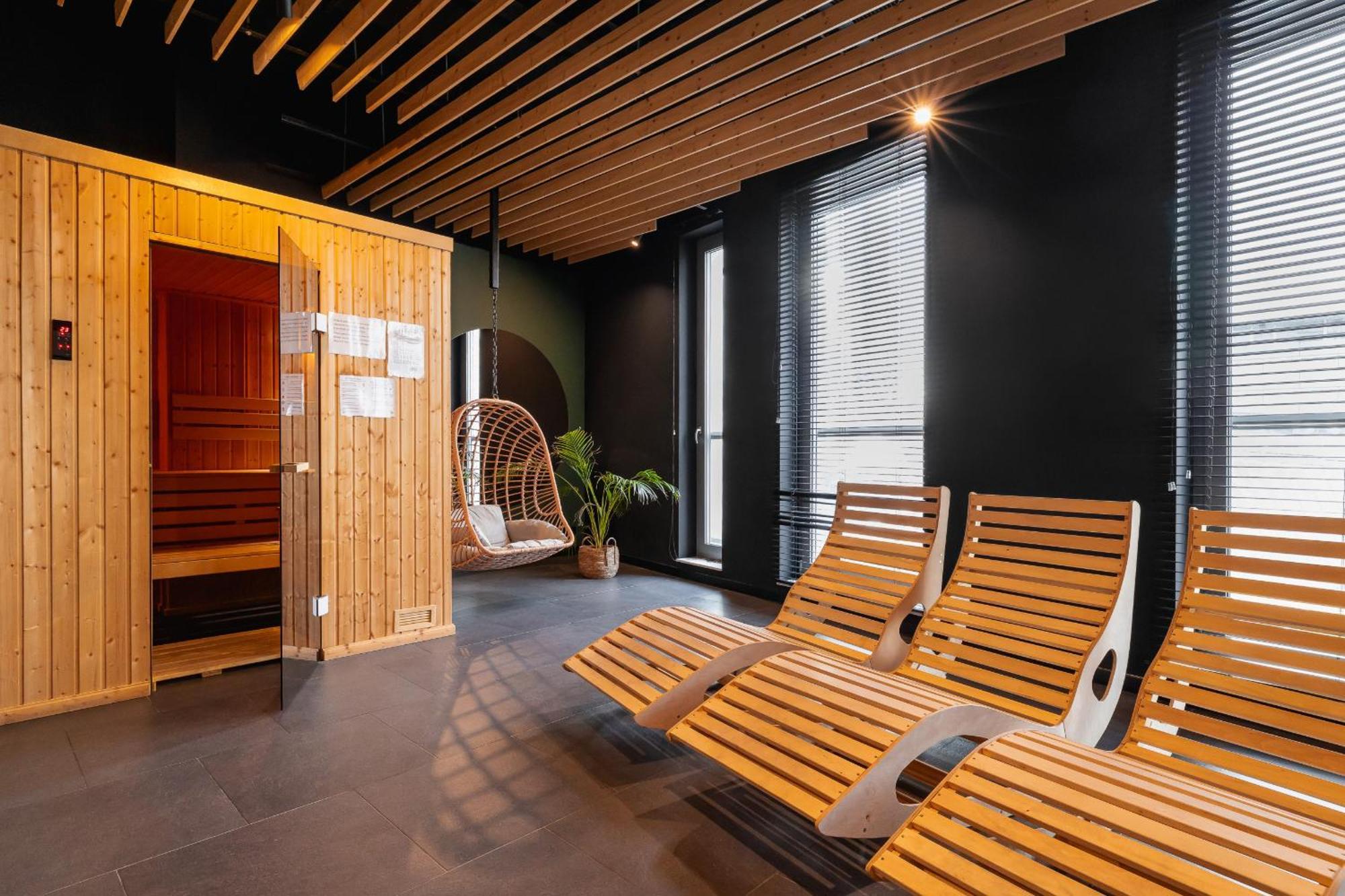 Exclusive Apartment In Katowice With Balcony, Parking, Gym And Sauna By Noclegi Renters Bagian luar foto